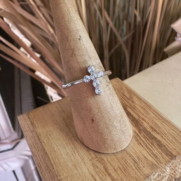 Sterling Silver Cross Clear CZ Ring - Picture 6 of 6
